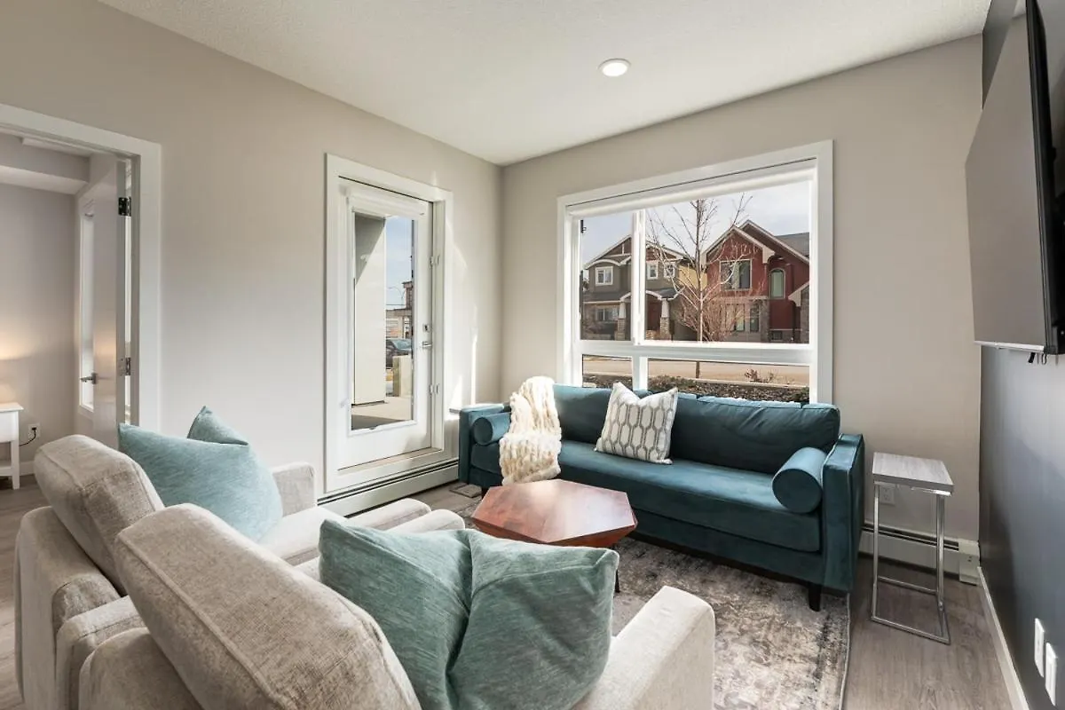 Apartment Free Parking, Close To Downtown, Pet Friendly Calgary Canada