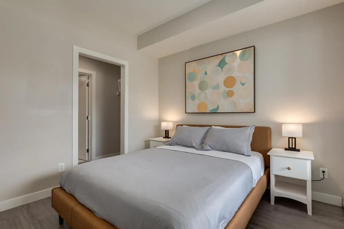 Apartment Free Parking, Close To Downtown, Pet Friendly Calgary